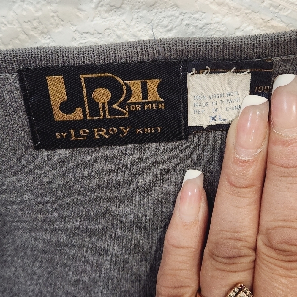 LEROY 80's Vintage Classic 100% Virgin Wool Long Sleeve V-neck Sweater Size XL - Picture 3 of 13
